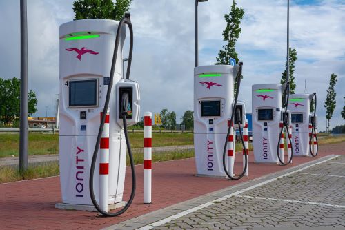 Will Electric Cars Overload The Power Grid - EV charging station 